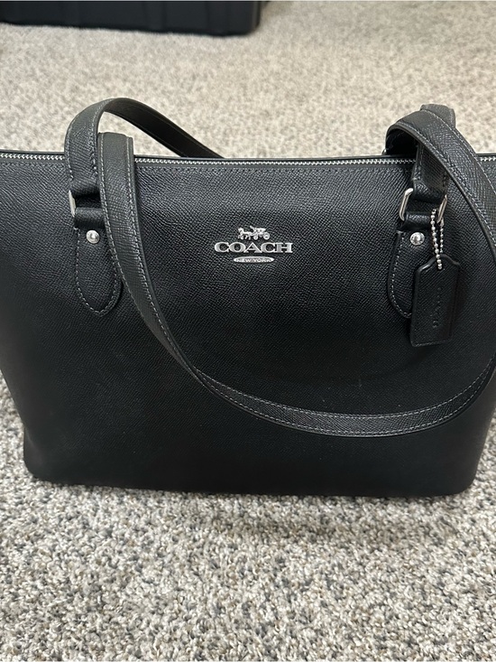 Coach Handbags - NWT Coach Gallery Tote CH285 Black Crossgrain Leather Silver